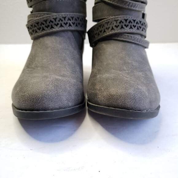 Not Rated Western Ankle Bootie Size 6 Gray Buckle Strap Pull On Cowgirl Boots - Picture 3 of 11